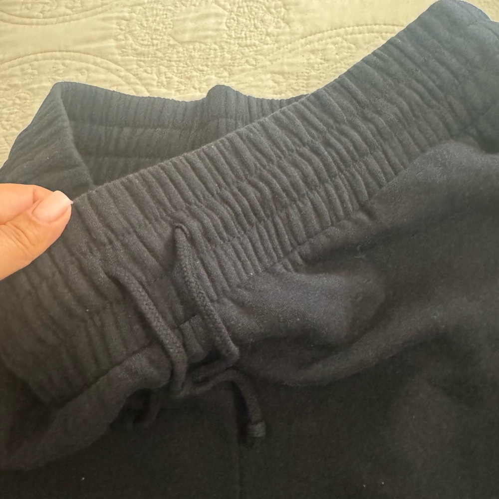 Wild Fable Black fleece Shorts - Picture 3 of 5